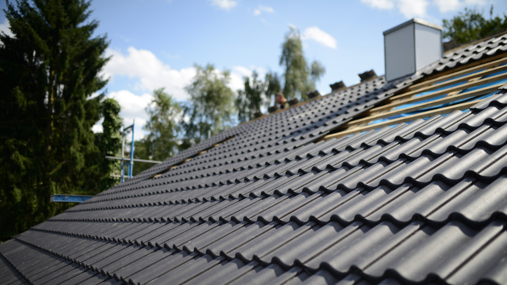 close up on a roof with damaged parts on the side